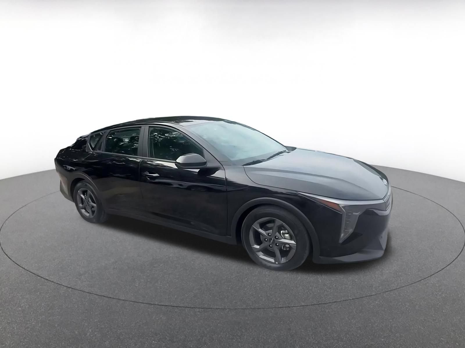 Used 2025 Kia K4 FWD image 2