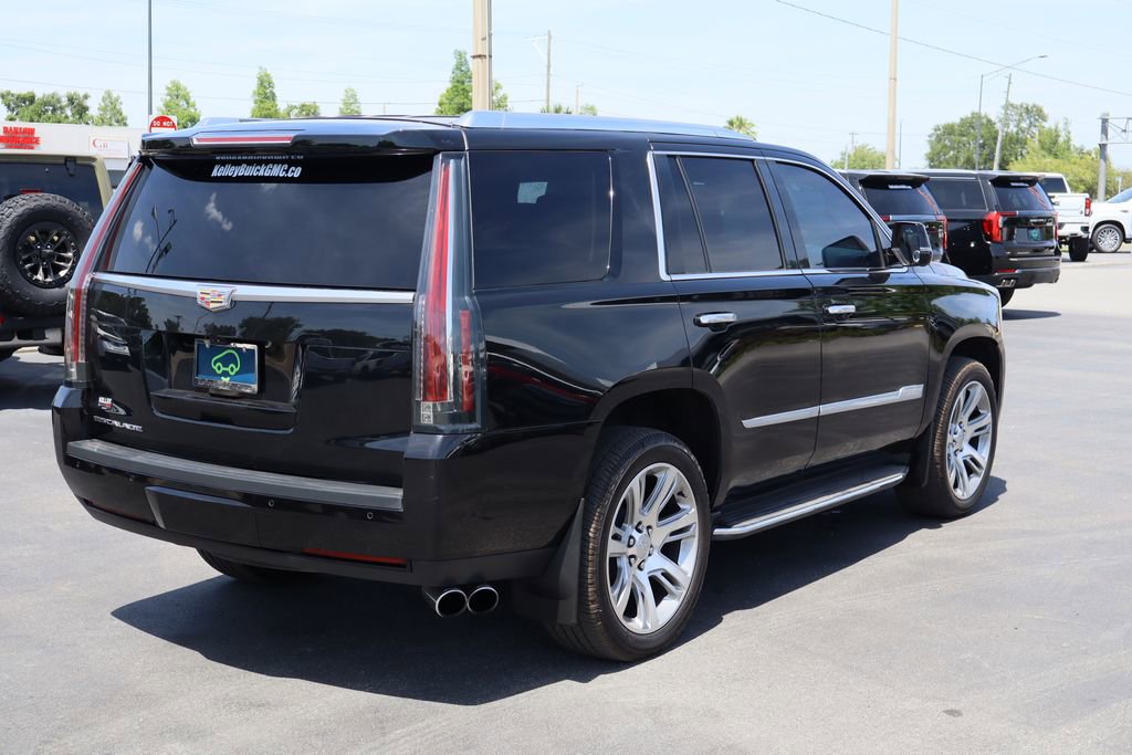 Used 2020 Cadillac Escalade Premium Luxury RWD image 9