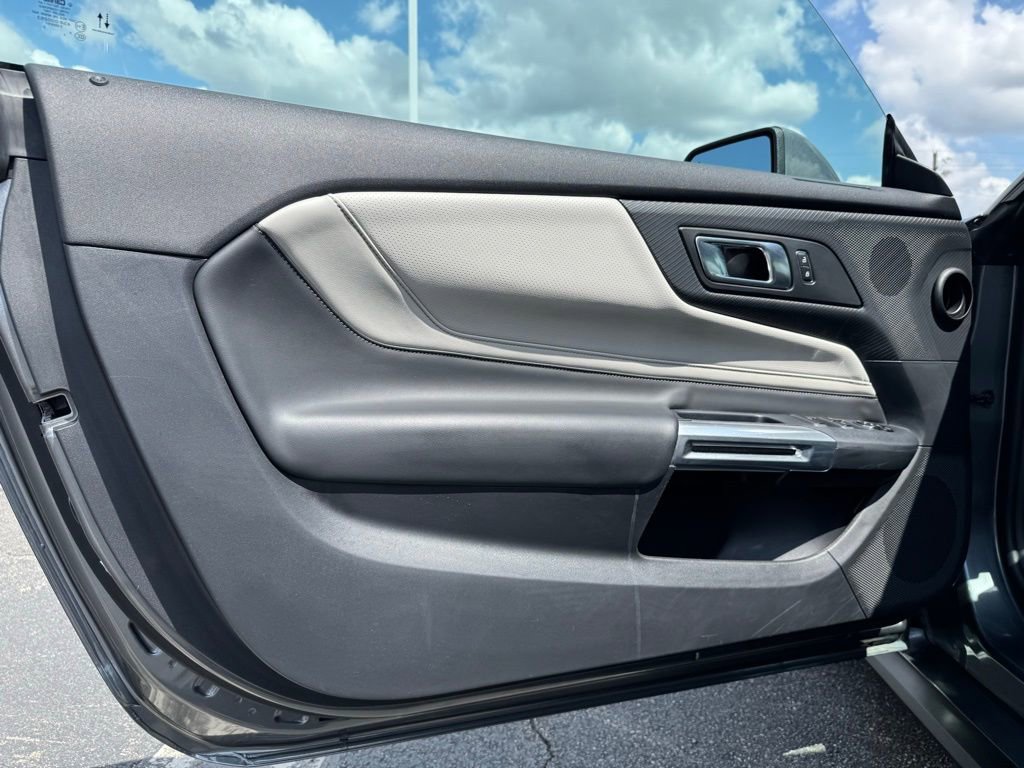 Used 2024 Ford Mustang Premium image 12