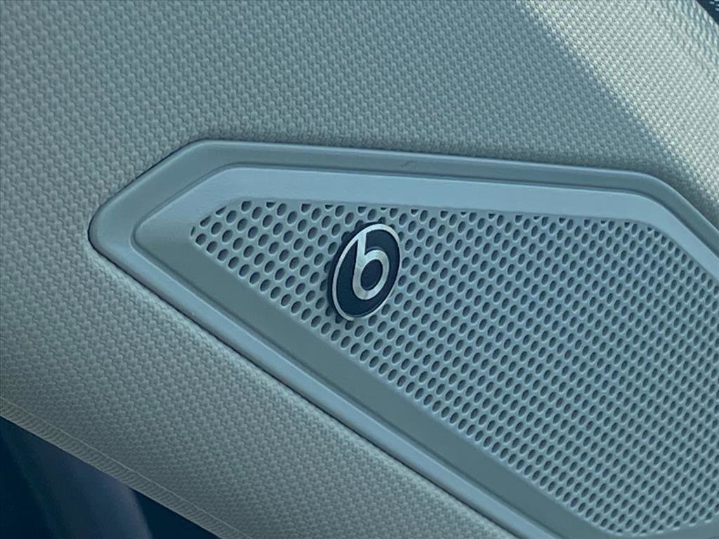 Certified 2023 Volkswagen Jetta SEL image 18
