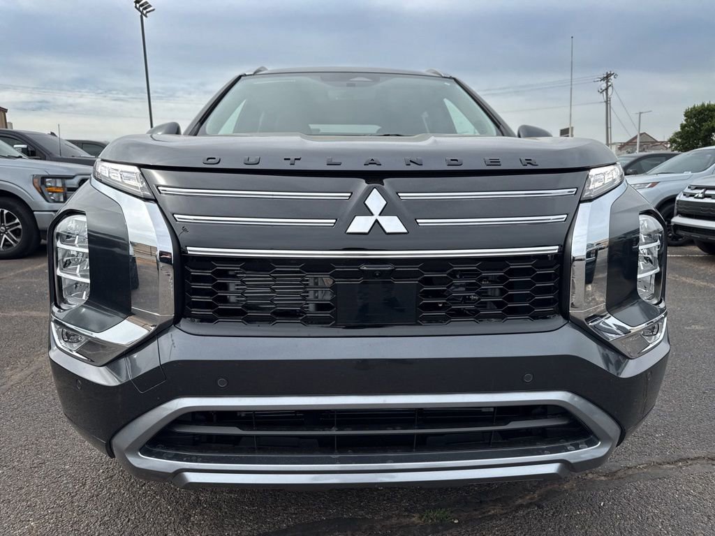 New 2026 Mitsubishi Outlander SEL FWD image 2