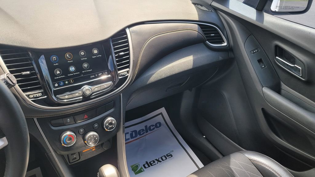 Used 2018 Chevrolet Trax LT w/ Redline Edition FWD image 21