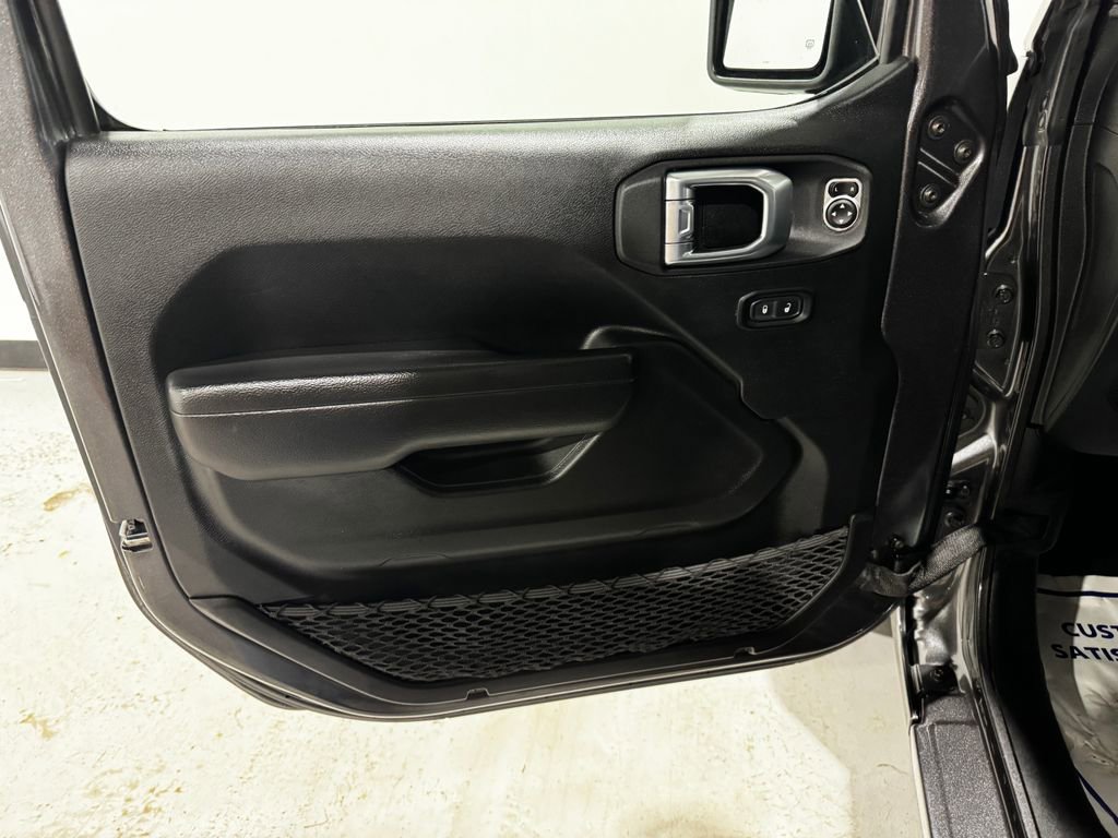 Used 2022 Jeep Wrangler Unlimited Sport image 18