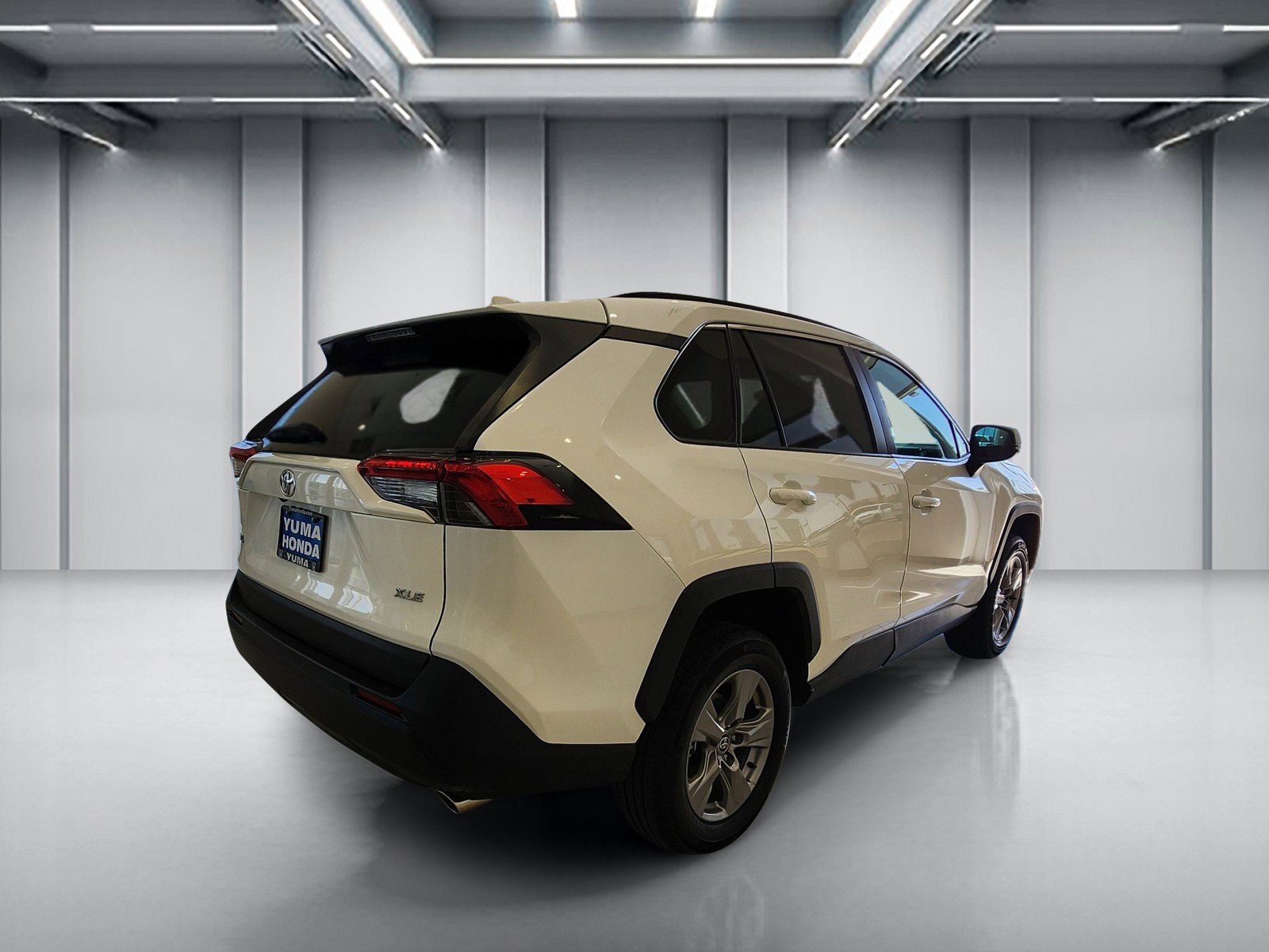 Used 2024 Toyota RAV4 XLE FWD image 6