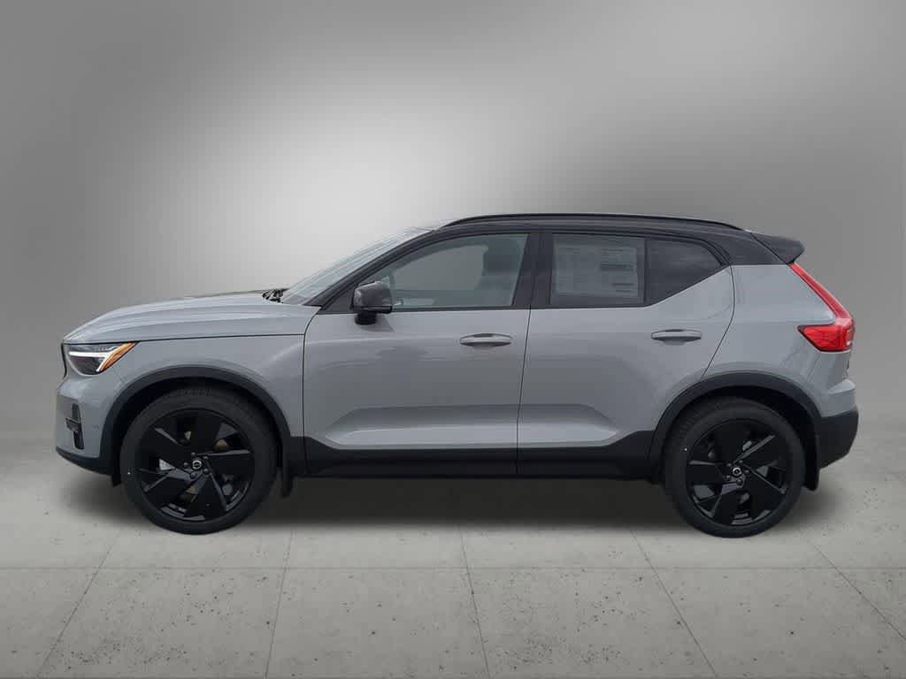 New 2026 Volvo XC40 B5 Ultra w/ Protection Package Premier AWD/4WD image 3