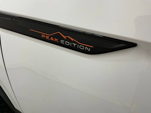 Used 2024 Volkswagen Atlas Peak Edition SE AWD/4WD image 9