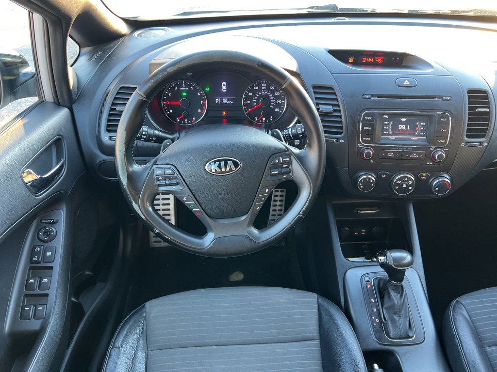 Used 2016 Kia Forte SX image 22