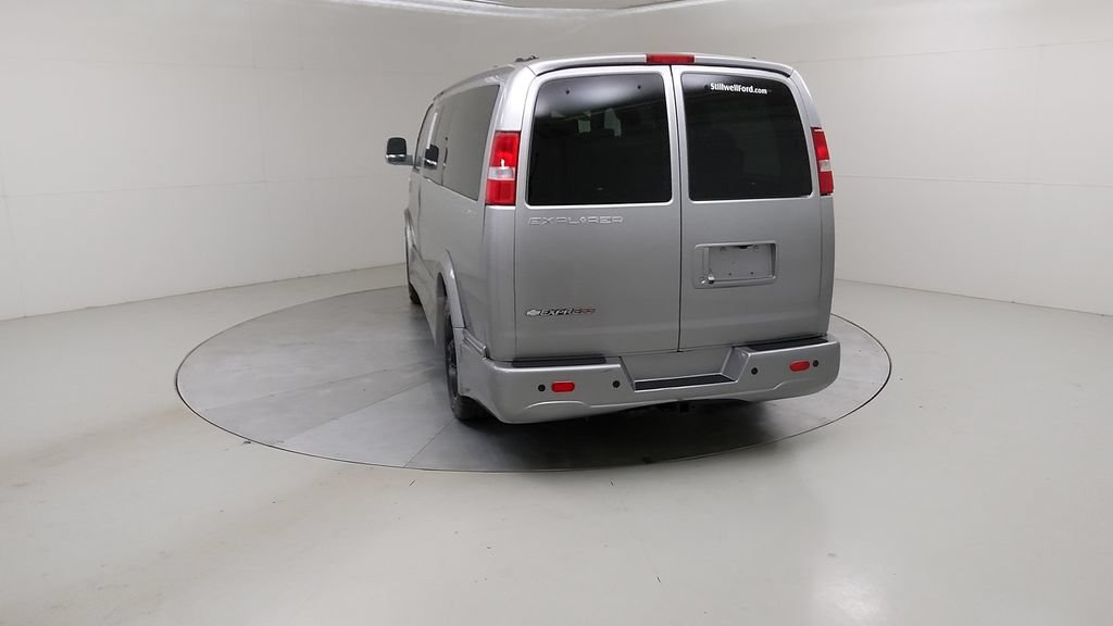 Used 2020 Chevrolet Express 2500 w/ Enhanced Convenience Package RWD image 14