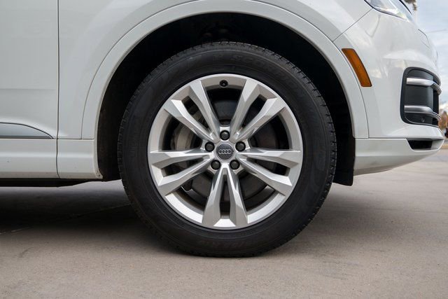 Used 2019 Audi Q7 3.0T Premium w/ Convenience Package image 11