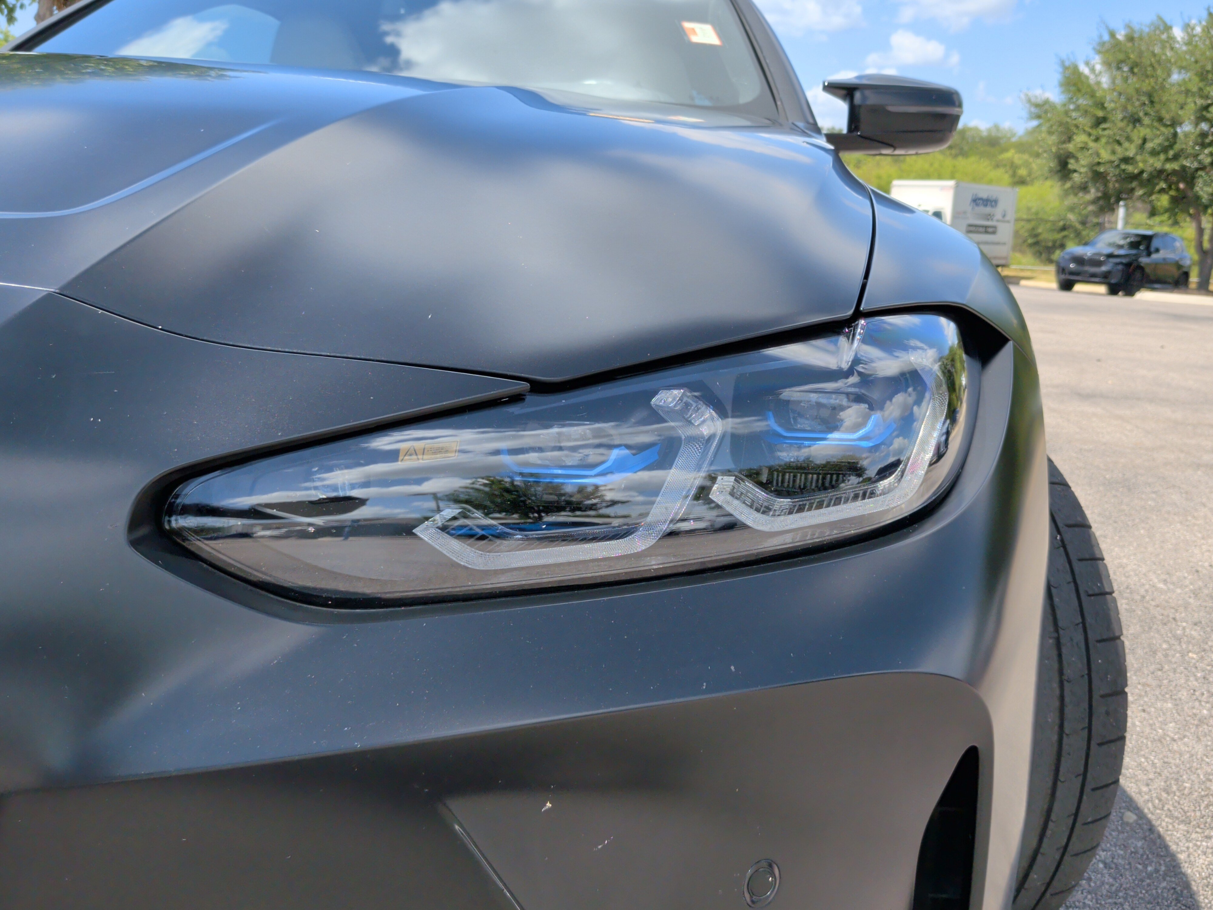 Used 2022 BMW M4 Coupe w/ Executive Package RWD image 3