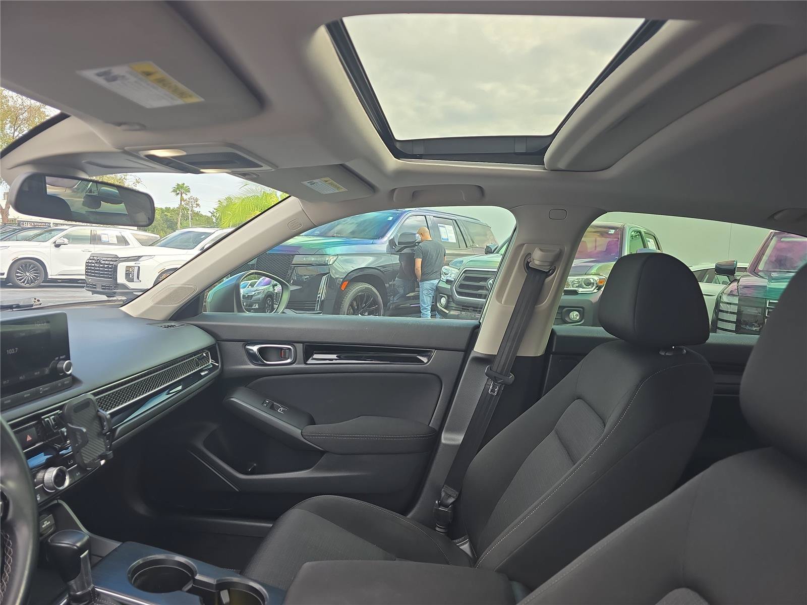 Used 2022 Honda Civic EX image 24