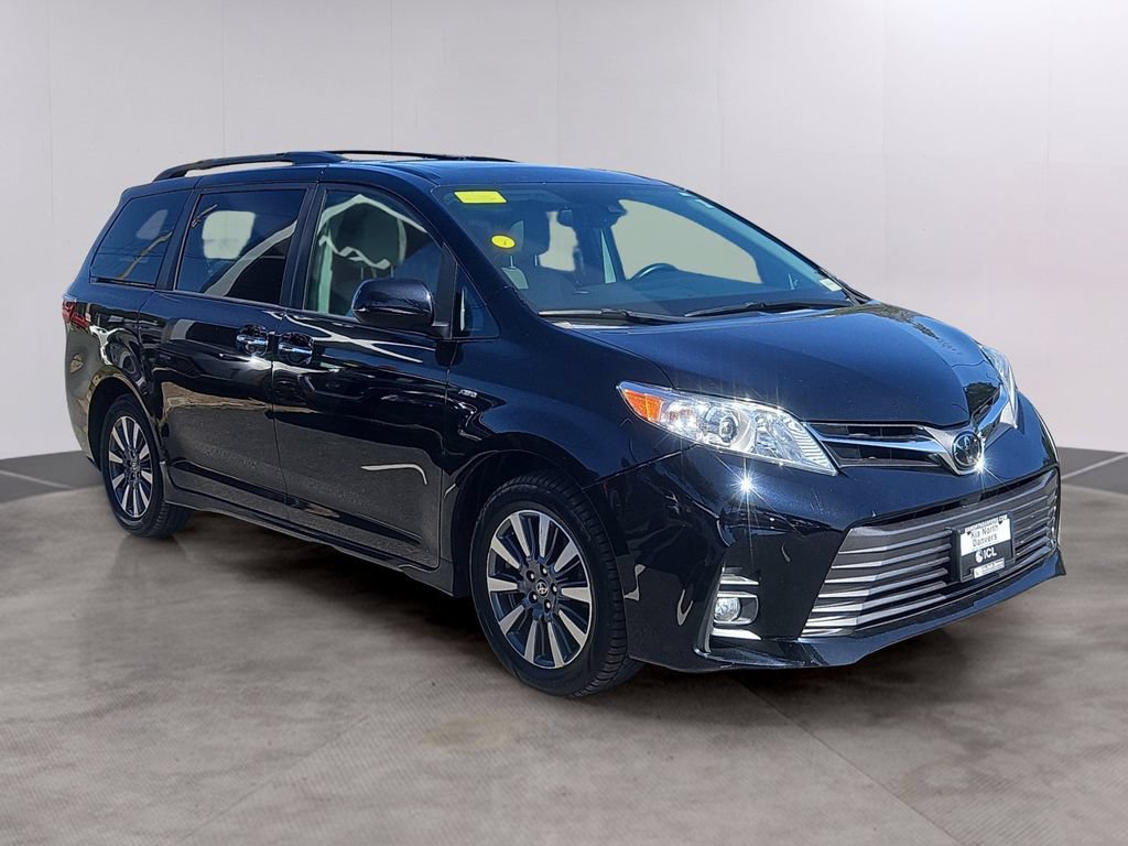 Used 2020 Toyota Sienna XLE w/ XLE Navigation Package AWD/4WD image 3