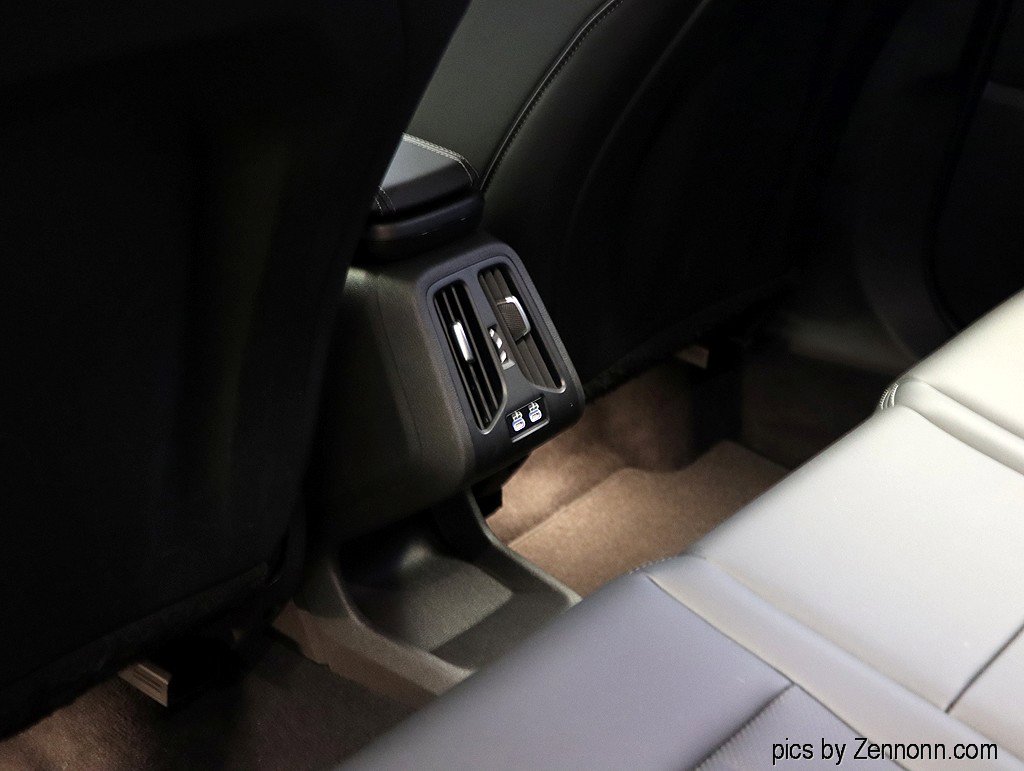 Certified 2025 BMW X1 xDrive28i image 14