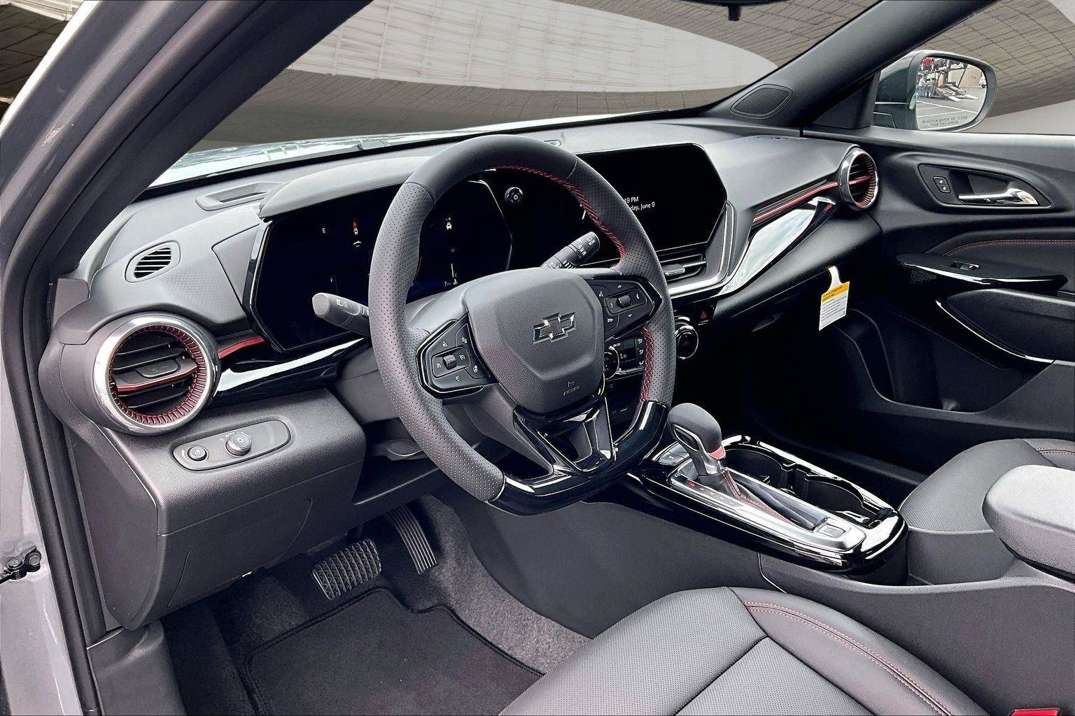 New 2026 Chevrolet Trax RS w/ Driver Confidence Package FWD image 8