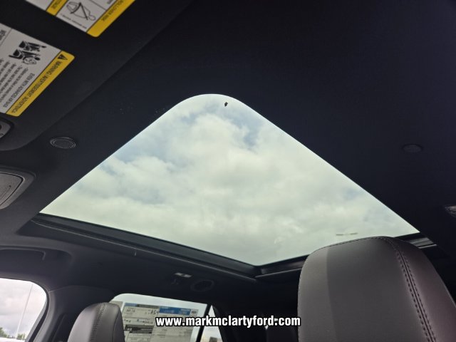 New 2026 Ford Explorer Platinum RWD image 6