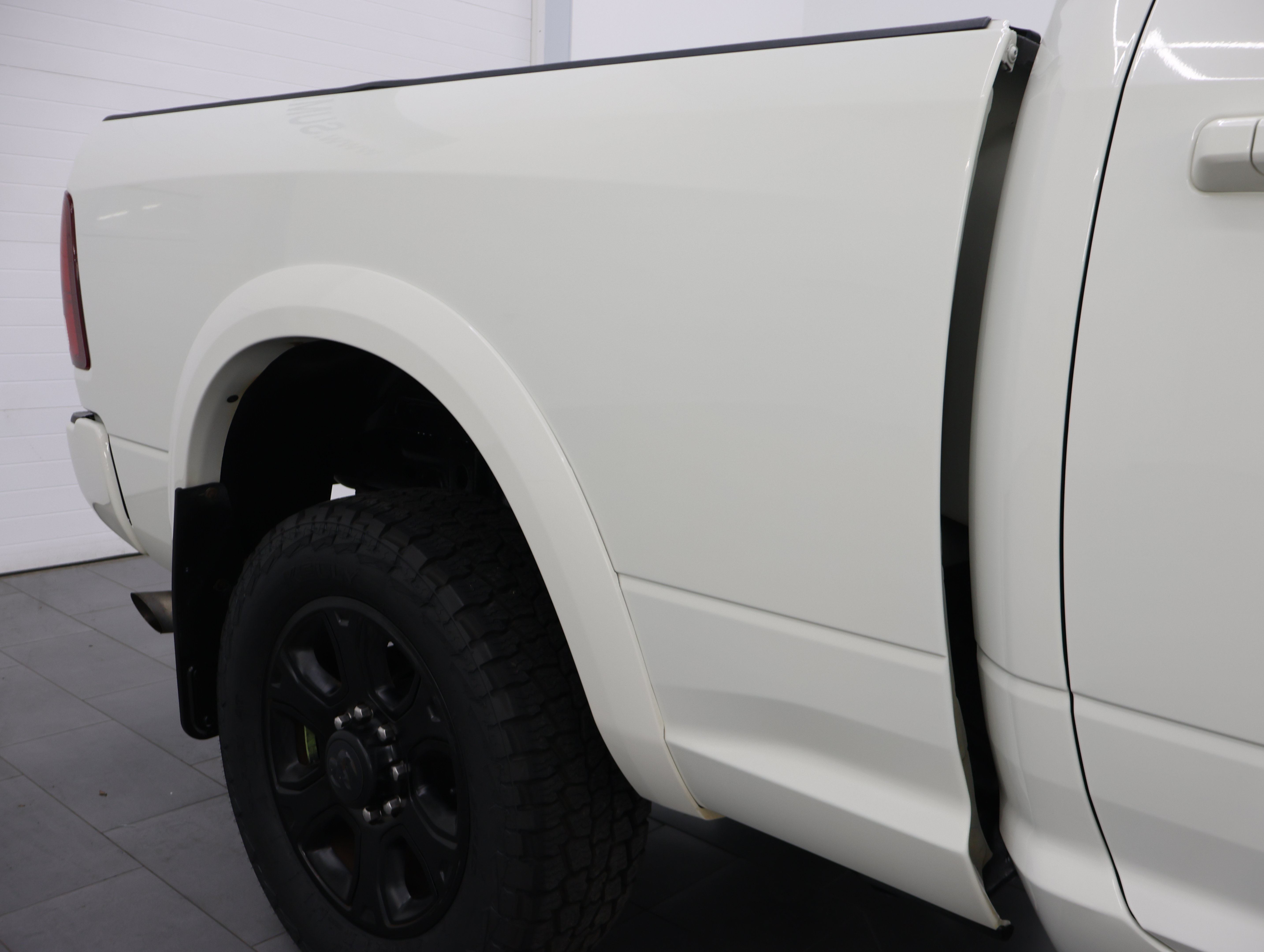 Used 2017 RAM 2500 Laramie w/ Sport Appearance Group AWD/4WD image 26