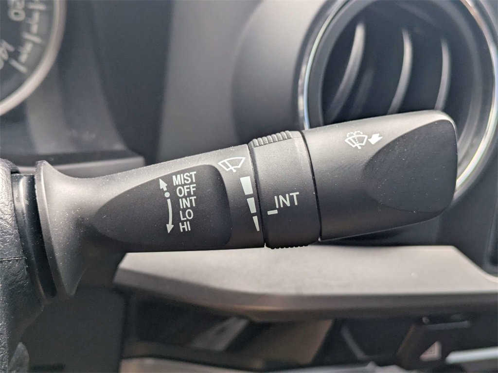 Used 2018 Toyota Tacoma SR5 image 28