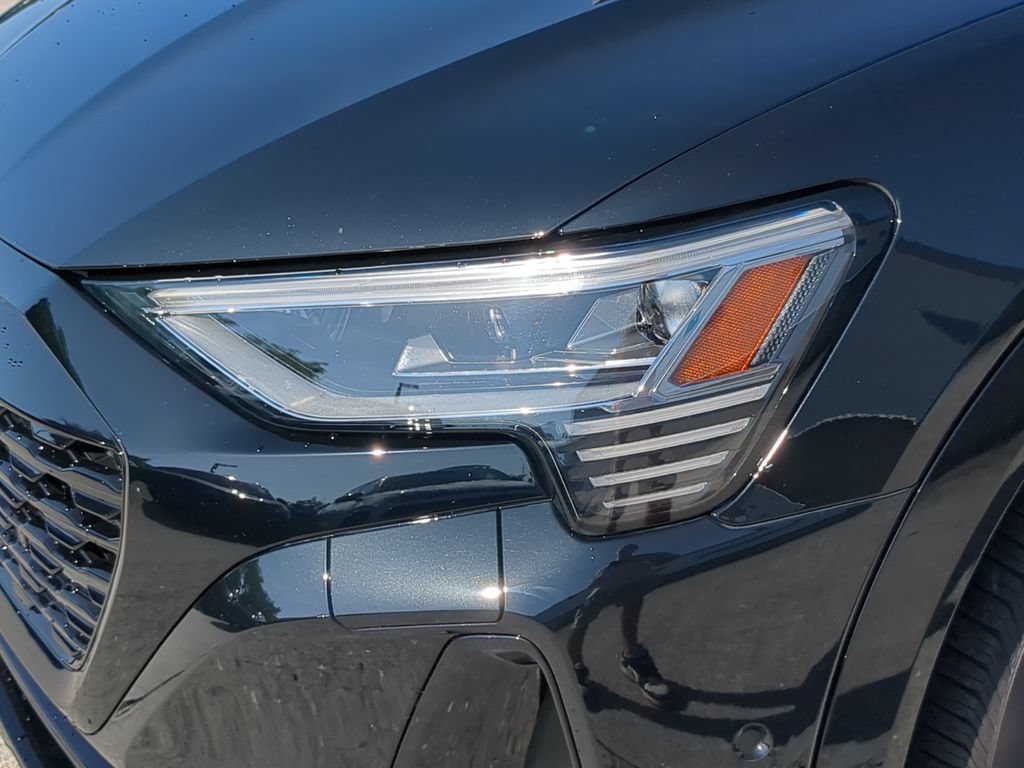 Used 2024 Audi Q8 e-tron Prestige w/ Prestige Package AWD/4WD image 7