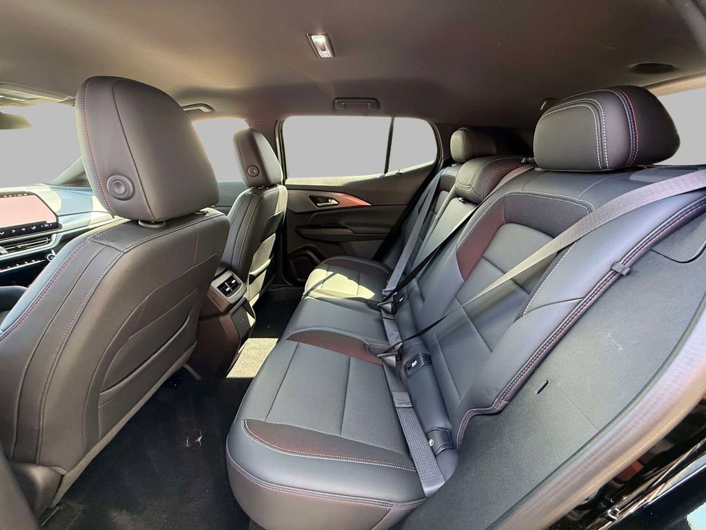 Used 2024 Chevrolet Equinox EV RS image 19