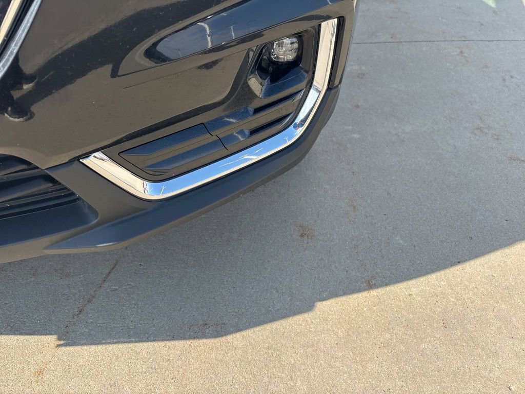 Used 2022 GMC Terrain SLT w/ Infotainment Package II image 12