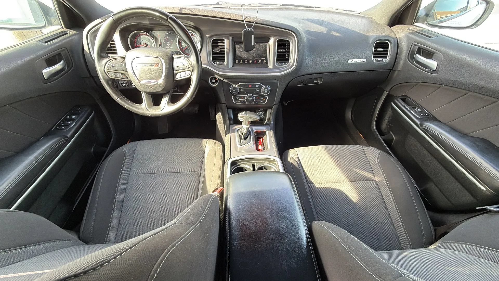 Used 2022 Dodge Charger SXT RWD image 28