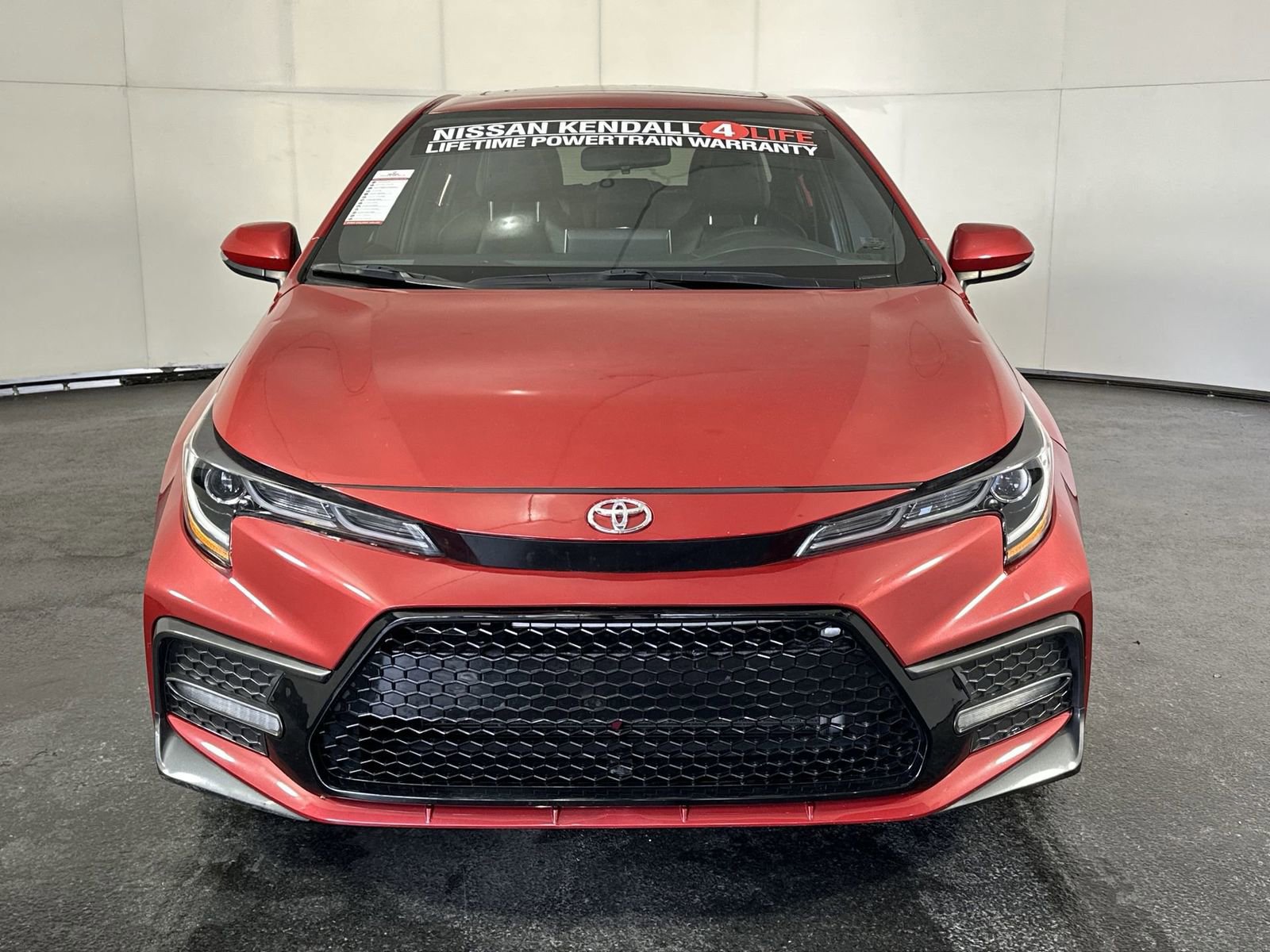 Used 2021 Toyota Corolla XSE image 3