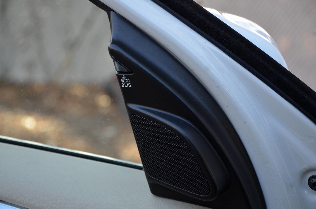 Used 2015 Volvo XC60 3.2 Premier Plus image 18