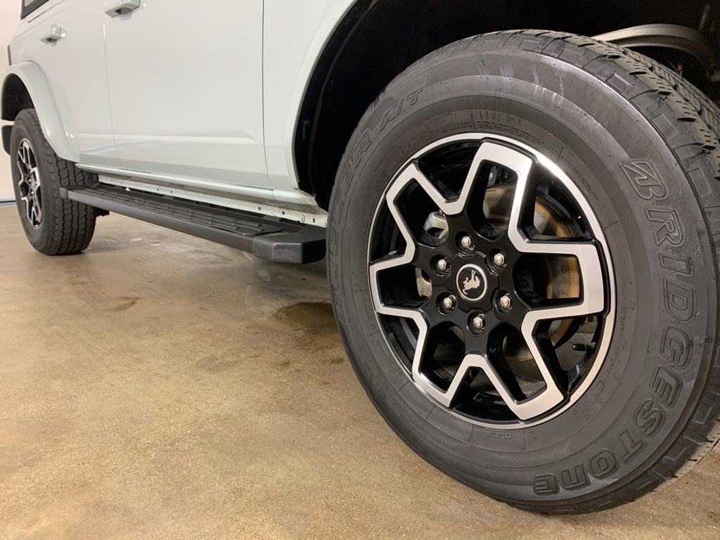 Used 2021 Ford Bronco Outer Banks image 6