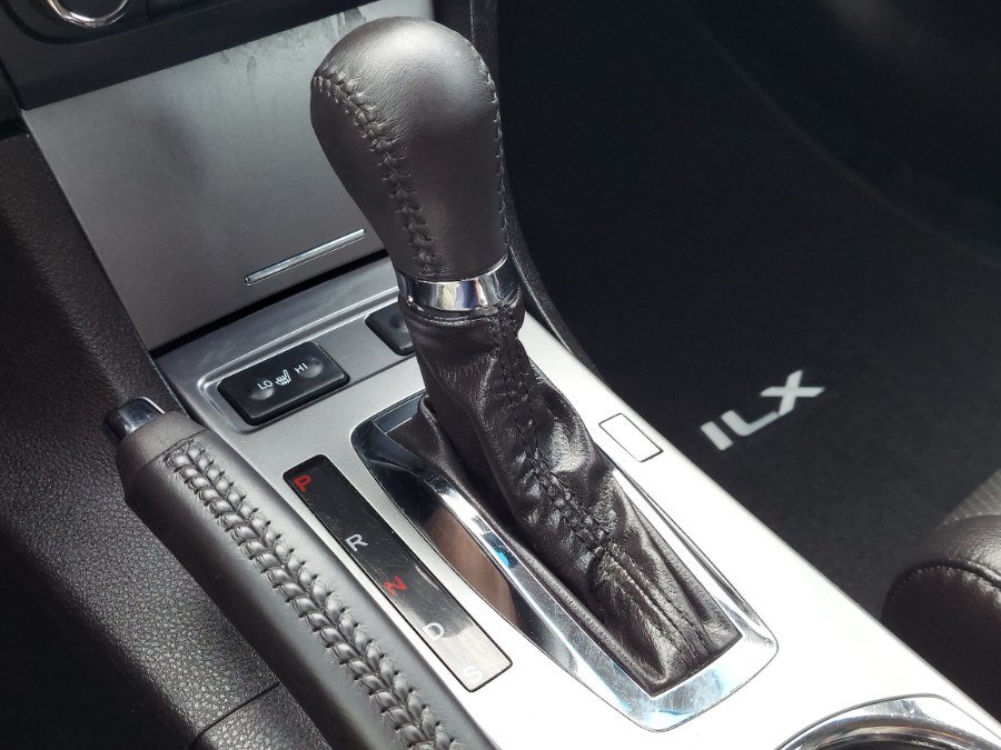 Used 2014 Acura ILX w/ Technology Package FWD image 14