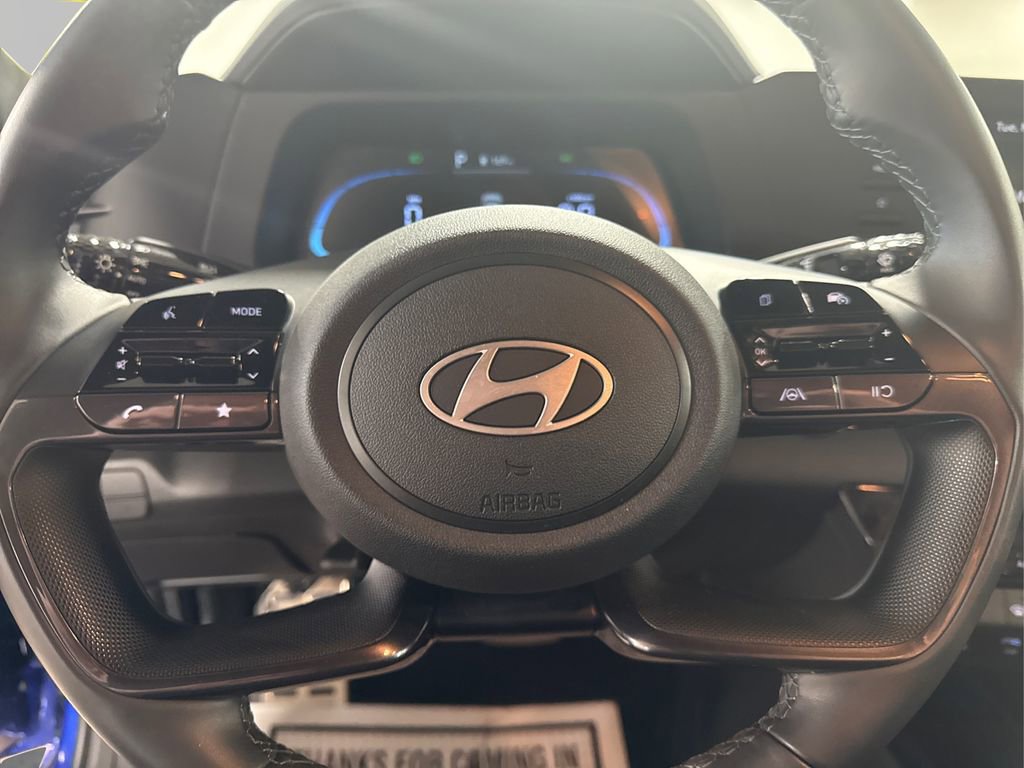 Used 2025 Hyundai Elantra Sport image 24