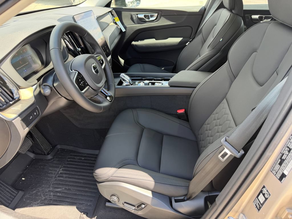 New 2026 Volvo XC60 T8 Plus w/ Protection Package Premier AWD/4WD image 17