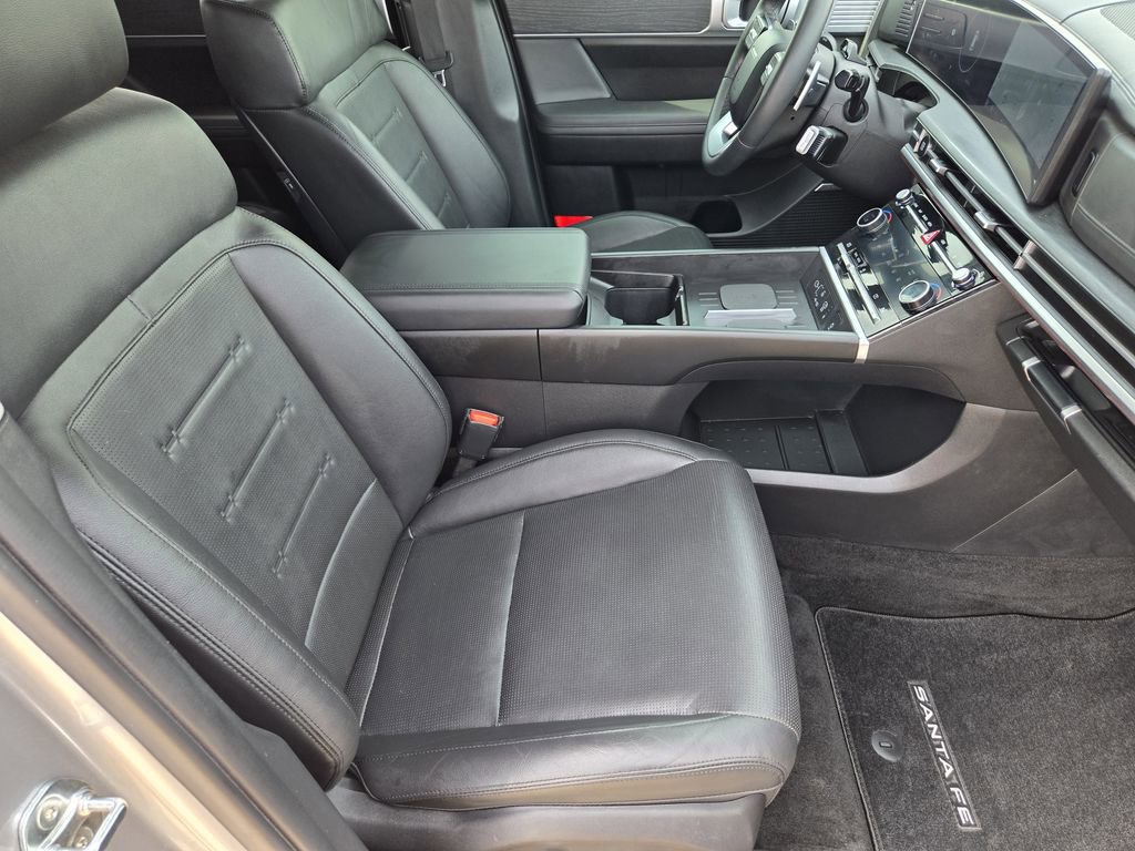Used 2024 Hyundai Santa Fe Limited image 11
