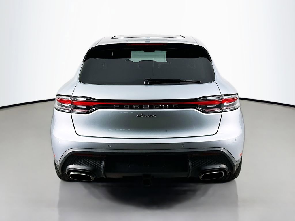 Certified 2023 Porsche Macan image 10