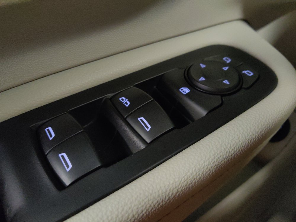 Used 2020 GMC Terrain Denali w/ Denali Premium Package FWD image 27