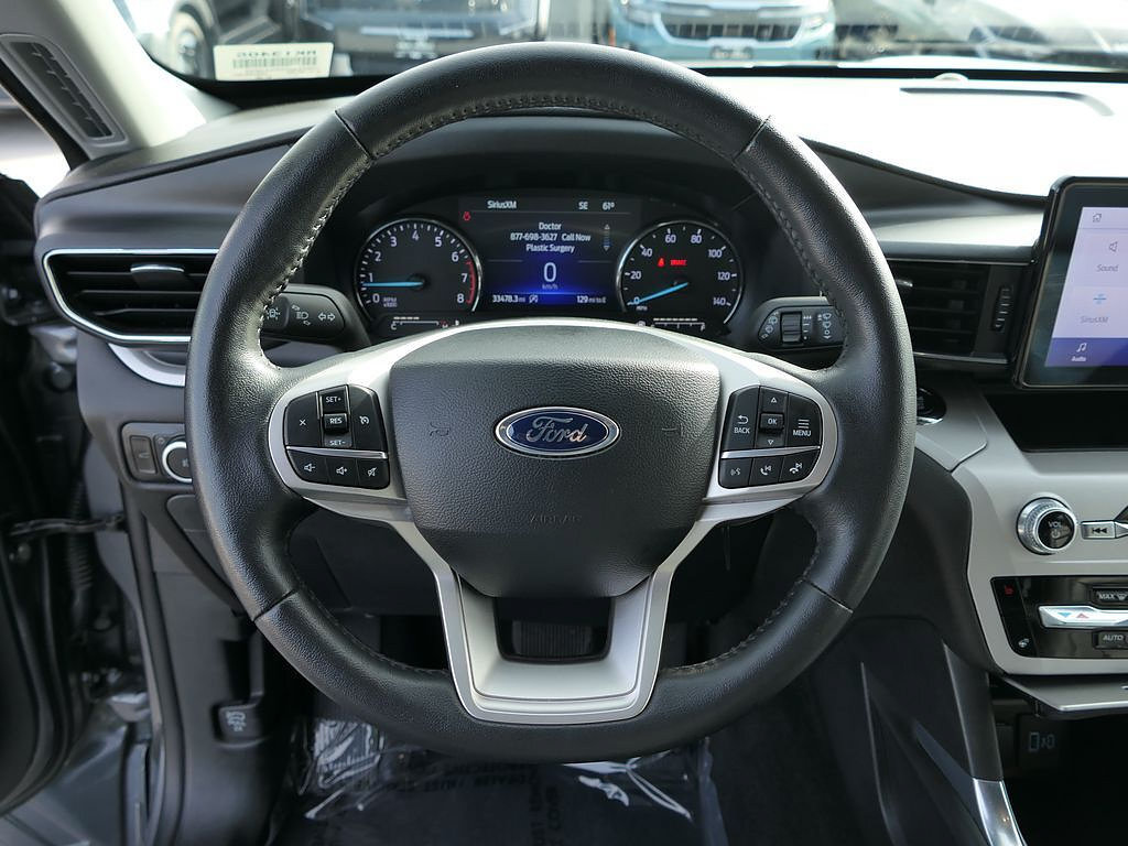 Used 2024 Ford Explorer XLT w/ Equipment Group 202A AWD/4WD image 17