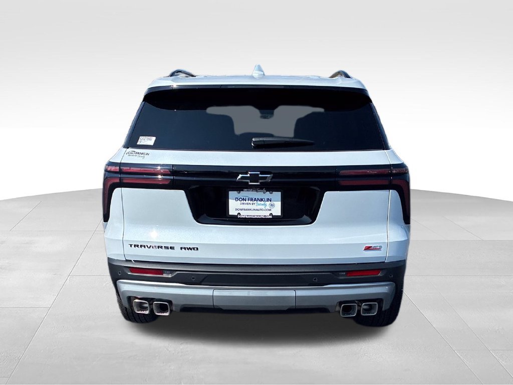 New 2027 Chevrolet Traverse Z71 w/ Enhanced Driving Package AWD/4WD image 4