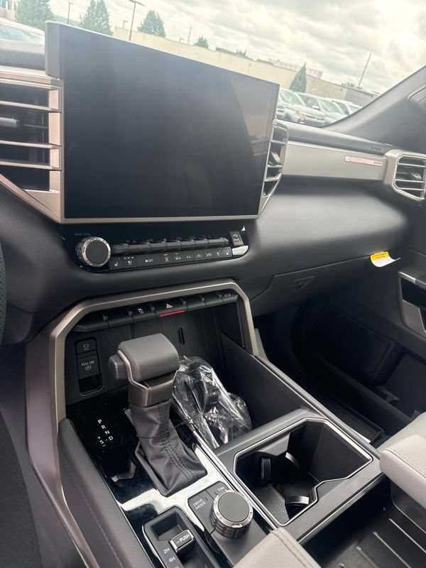 New 2026 Toyota Tundra Limited AWD/4WD image 4