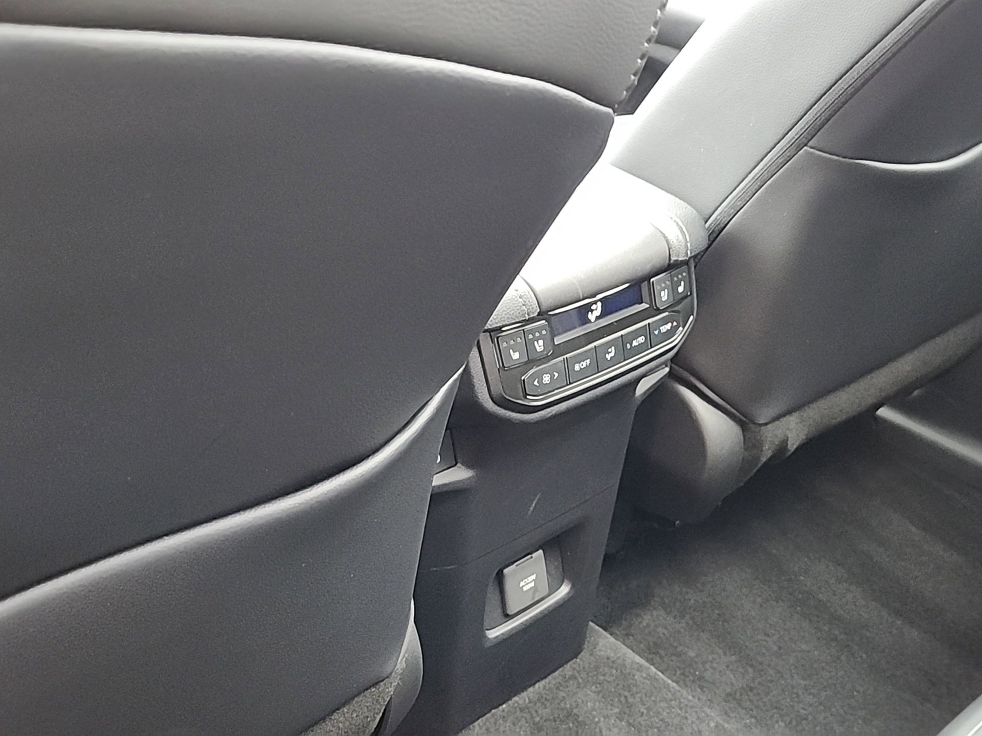 Certified 2025 Toyota Grand Highlander AWD image 25