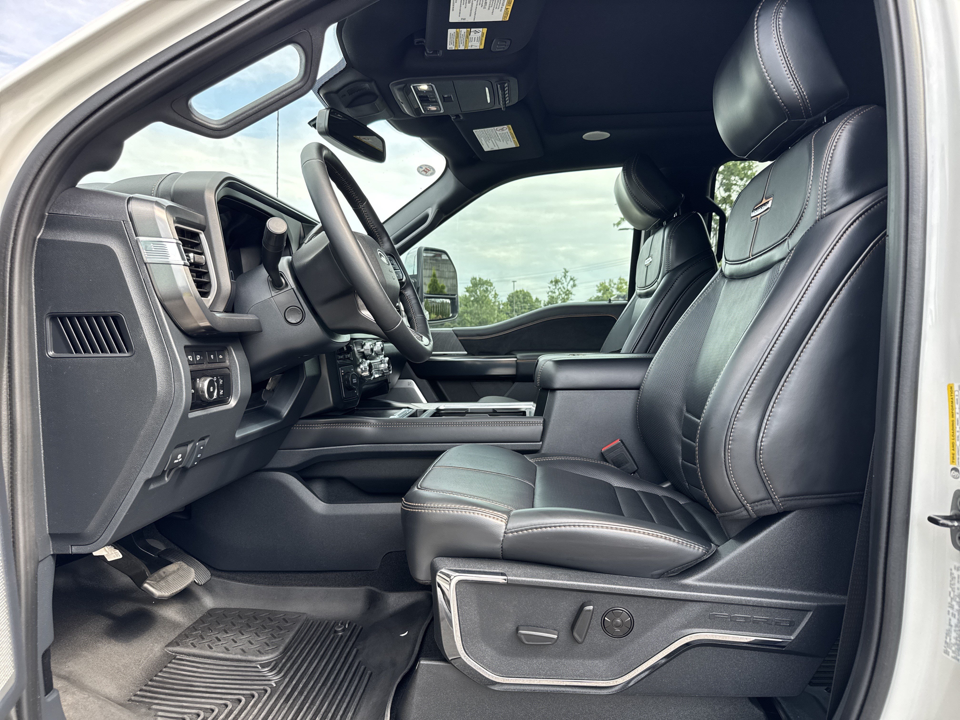 Used 2024 Ford F350 Platinum AWD/4WD image 20