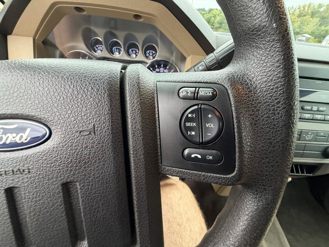 Used 2016 Ford F450 XLT w/ XLT Premium Package AWD/4WD image 26