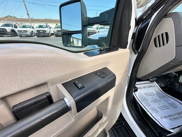 Used 2008 Ford F550 4x4 Regular Cab Super Duty image 19