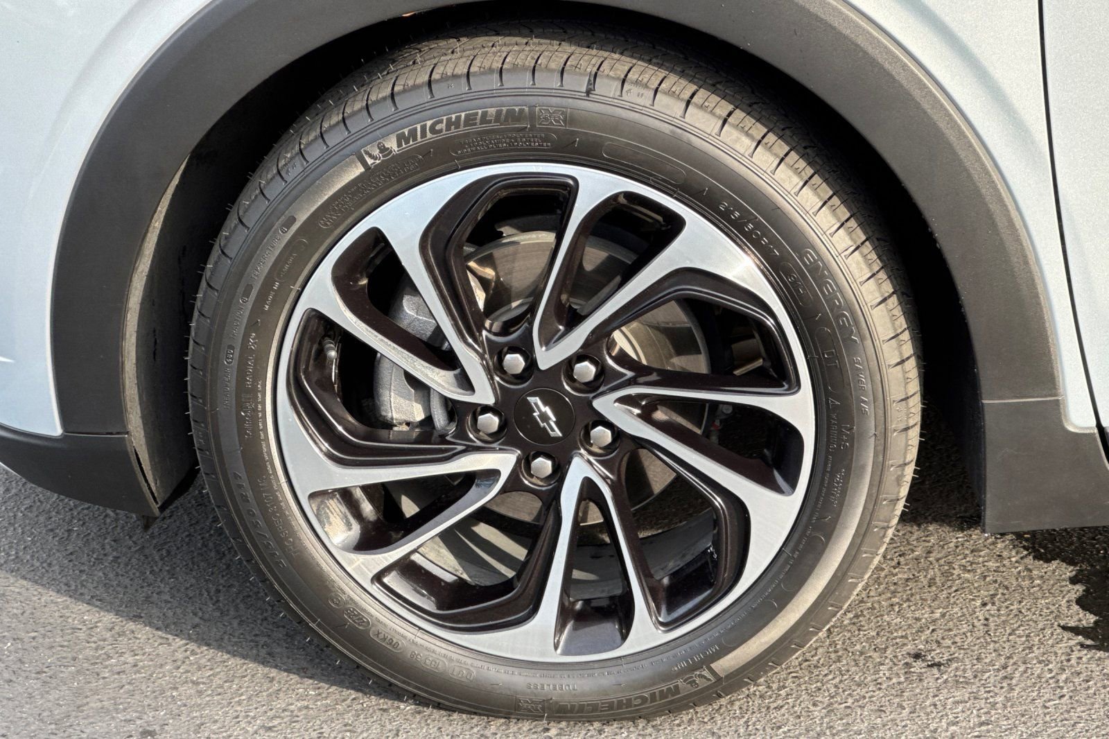 Used 2022 Chevrolet Bolt EUV Premier w/ Super Cruise Package image 30