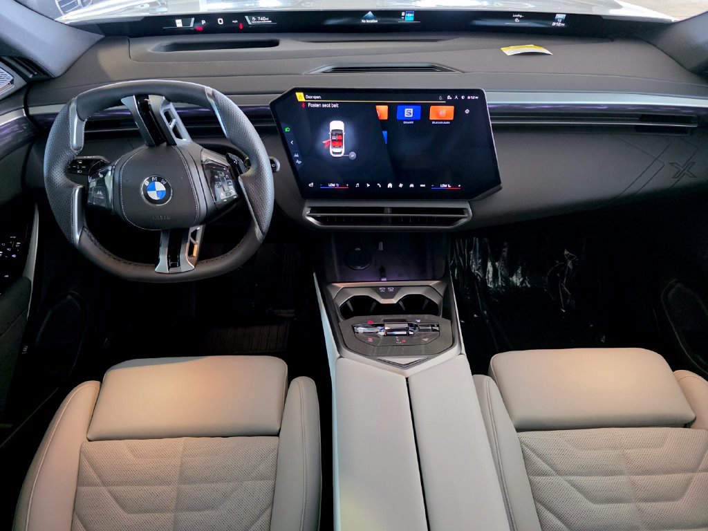 New 2027 BMW X5 xDrive50e w/ Climate Package AWD/4WD image 11