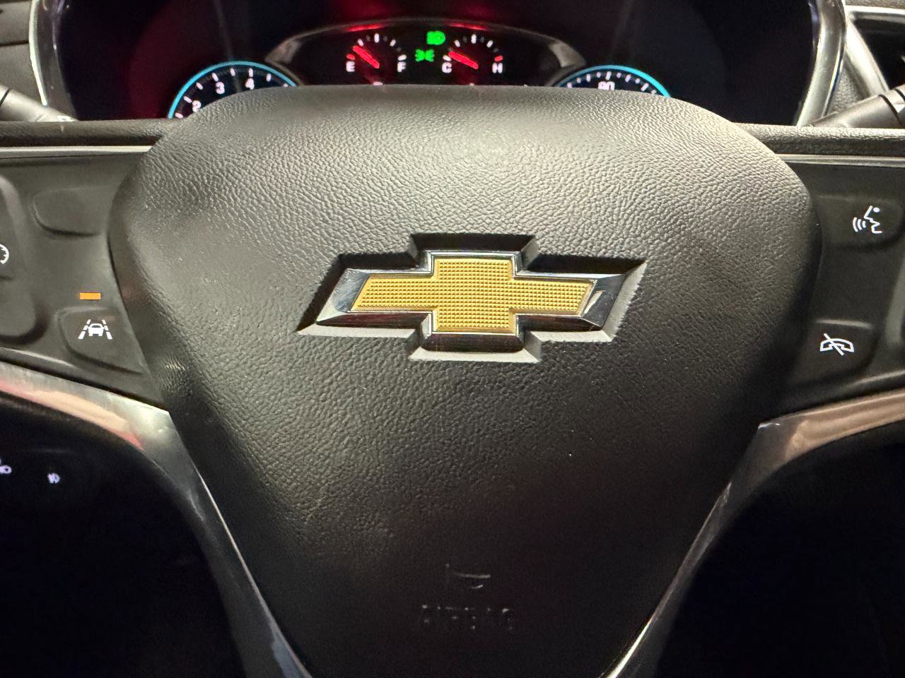 Used 2020 Chevrolet Equinox LT FWD image 35