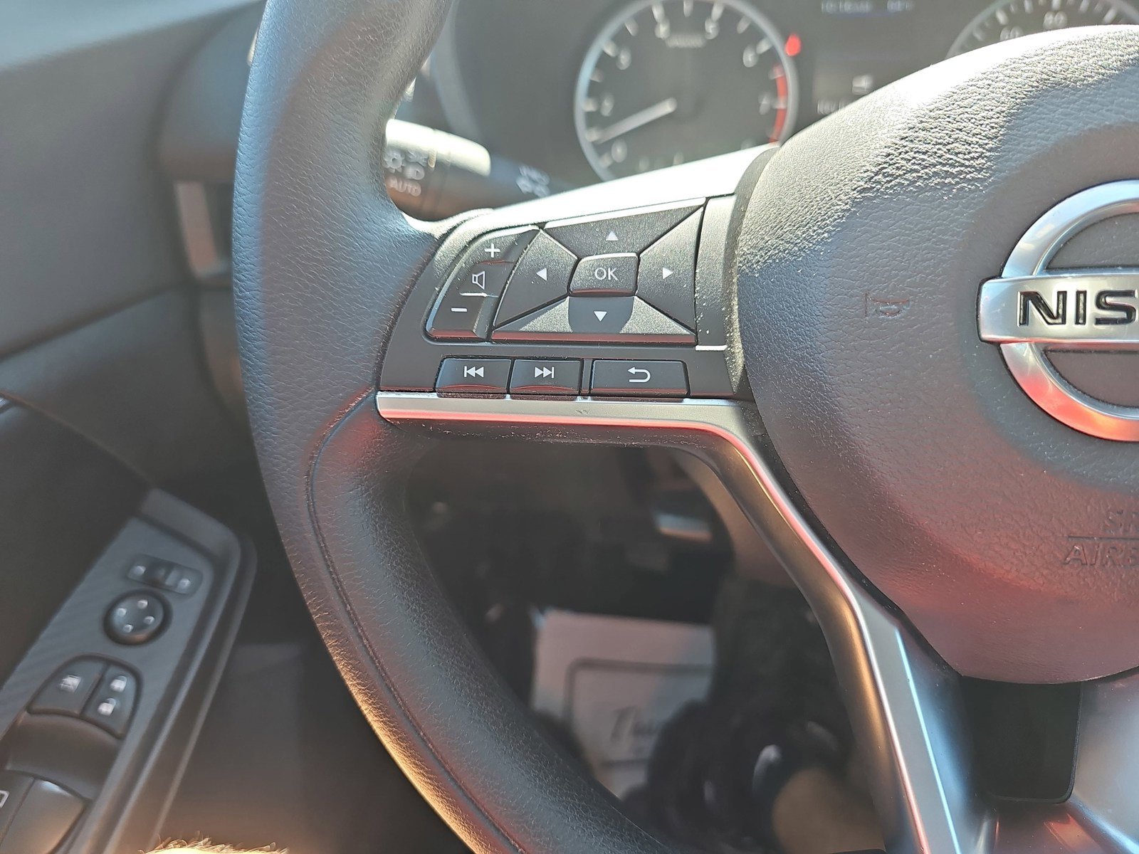 Used 2021 Nissan Sentra S FWD image 14