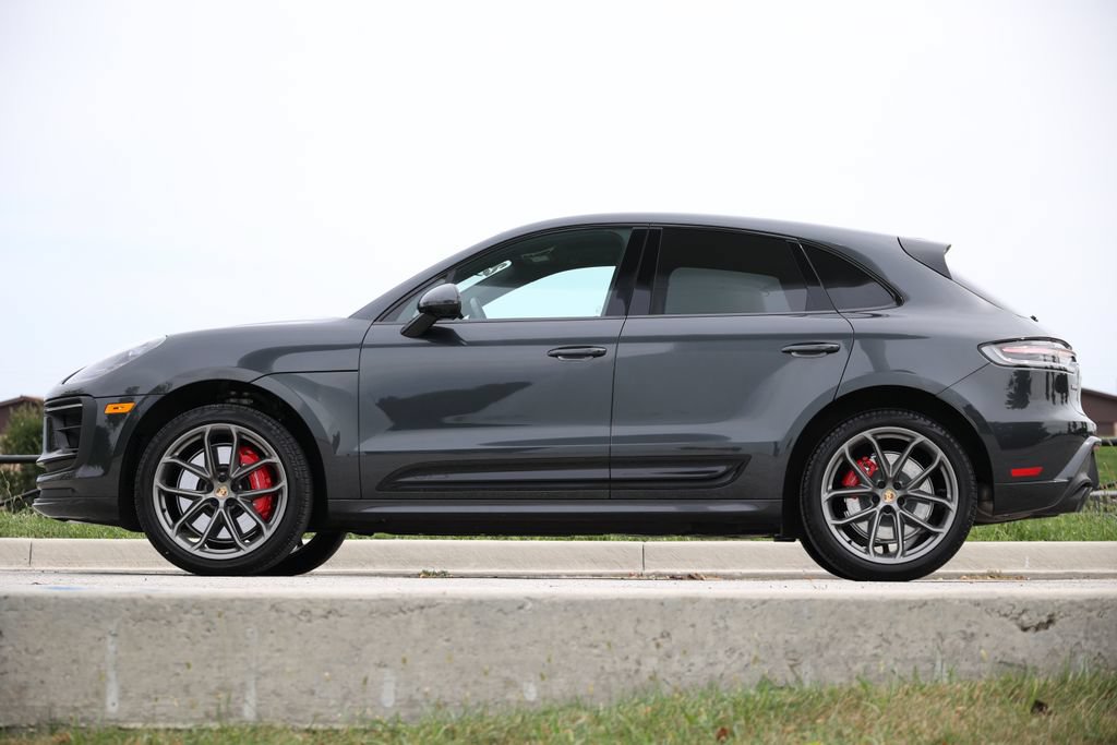 Certified 2025 Porsche Macan GTS AWD/4WD image 24