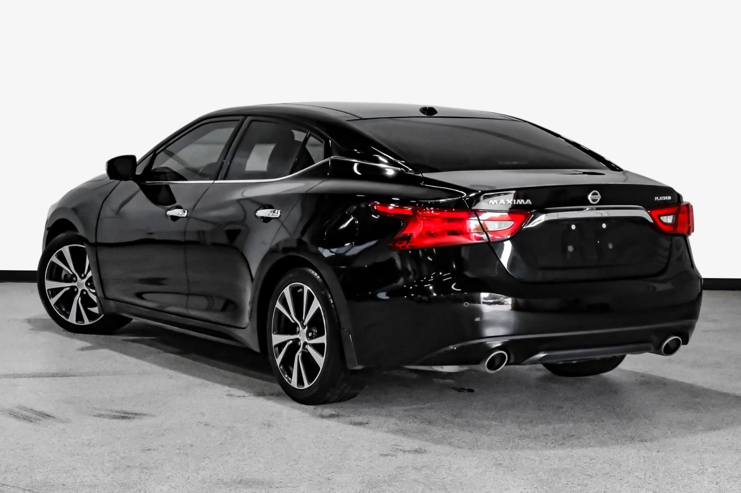 Used 2017 Nissan Maxima Platinum FWD image 8