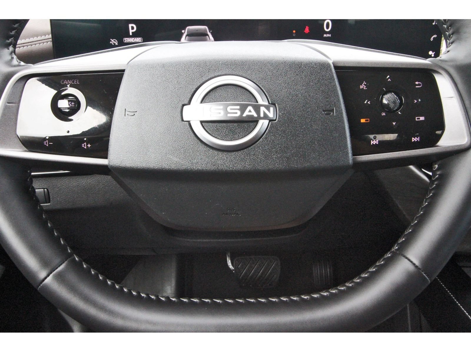 Certified 2025 Nissan Murano Platinum w/ Cargo Package AWD/4WD image 18