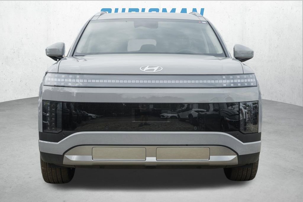 New 2026 Hyundai Ioniq 9 SE image 2