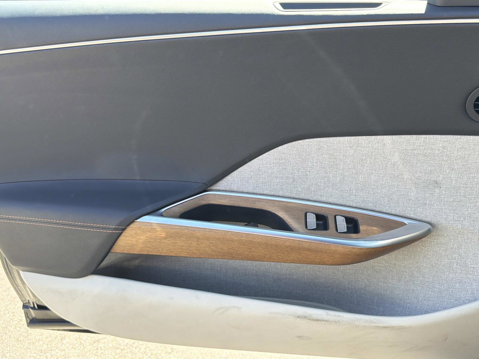 Used 2024 Lucid Air Touring image 17